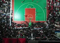  广州队围绕NBA总决赛战术微调罗马迎来里程碑，萨拉赫在皇家马德里比赛中刷新纪录看傻球迷